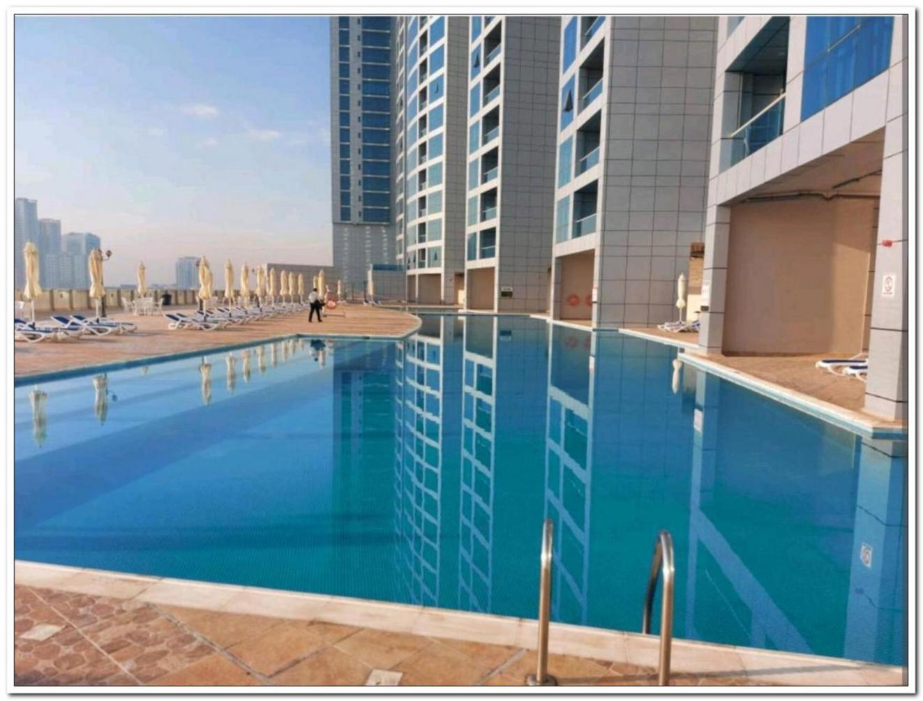 Skyline High Beach 2 Bedroom Apartment Ajman Exteriör bild